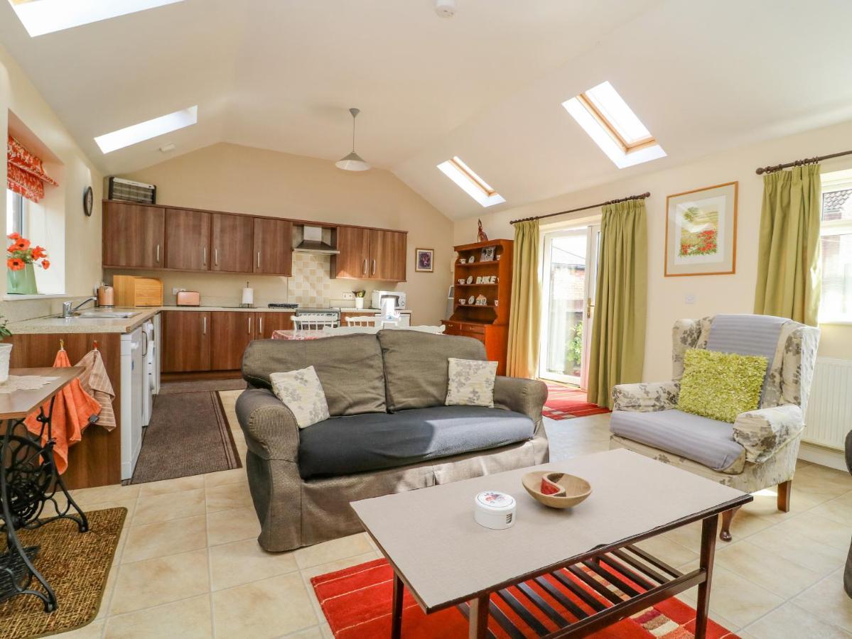 1 Pines Farm Cottages Ulleskelf Экстерьер фото