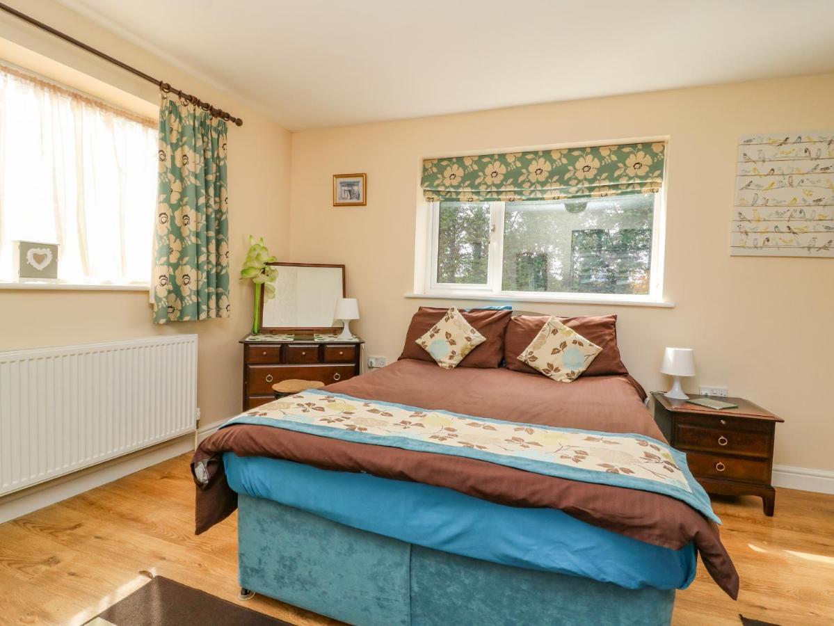 1 Pines Farm Cottages Ulleskelf Экстерьер фото